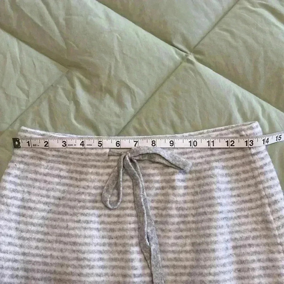 J. Crew Gray & White Striped, Size Small, Maxi Sweater Skirt. - Picture 11 of 12